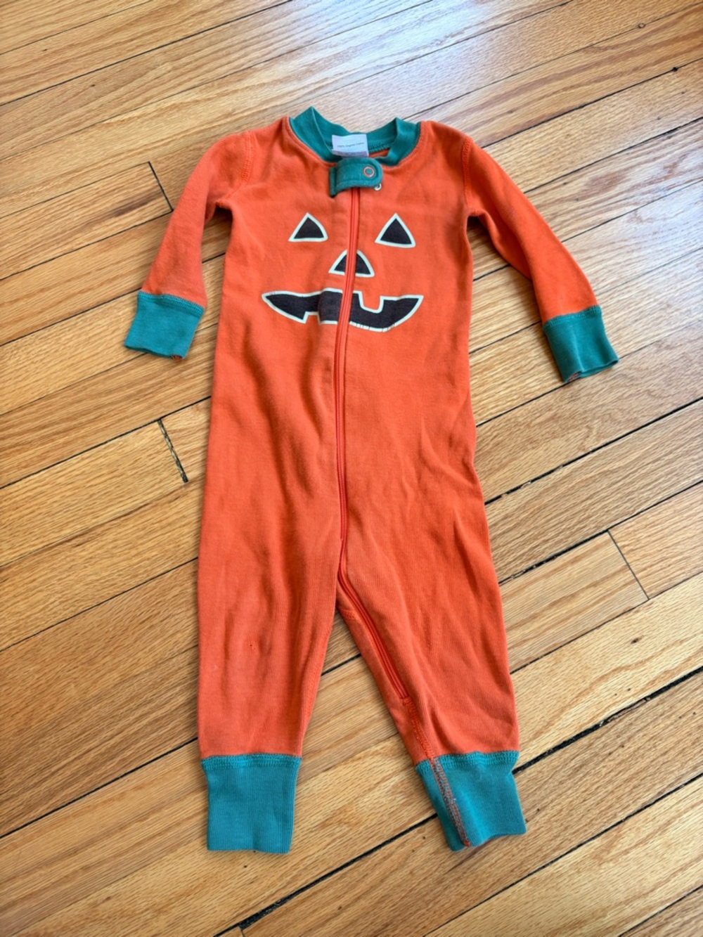 Hanna Andersson Baby Orange Pumpkin Face Footie Size 6-12 Months